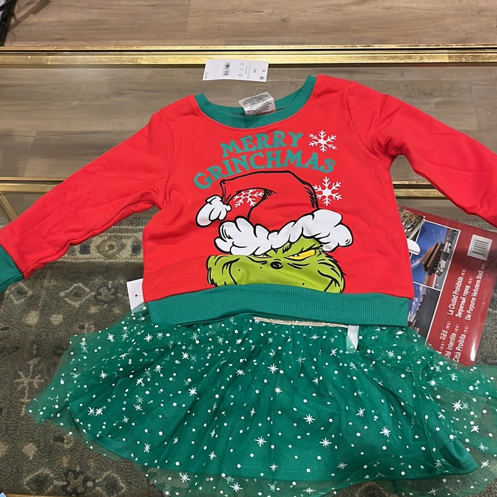 NWT 18M Christmas outfit- how the grinch stole christmas